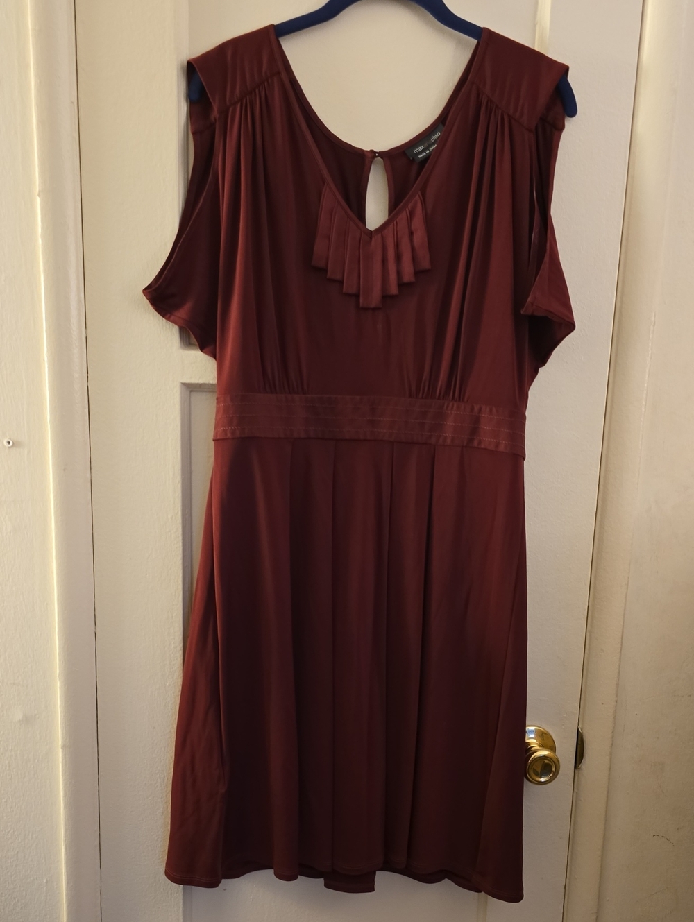 Max & Cleo Burgundy Cold-Shoulder Midi Dress